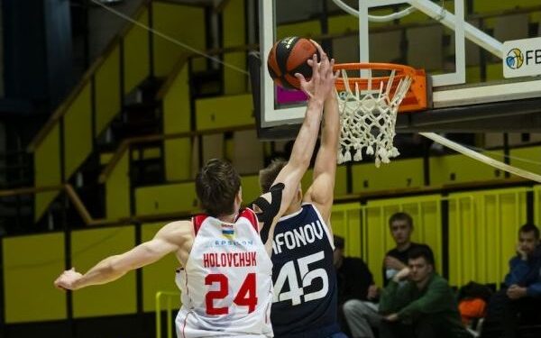 Миколаївський баскетбольний клуб «Ніко-Баскет» у Суперлізі – є перша перемога!