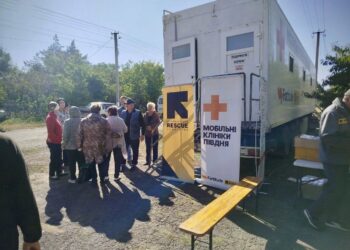 На Миколаївщині працюють мобільні клініки – можна зробити навіть УЗІ, кардіограму, аналізкрові (ФОТО)