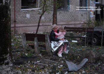 Триває масована ракетно-дронова атака, у Запоріжжі зруйнований гуртожиток, багато постраждалих (ФОТО, ВІДЕО)