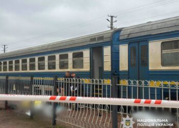 На Житомирщині на пероні вокзалу чоловік кинув гранату – 4 загиблих, 12 поранених (ФОТО)