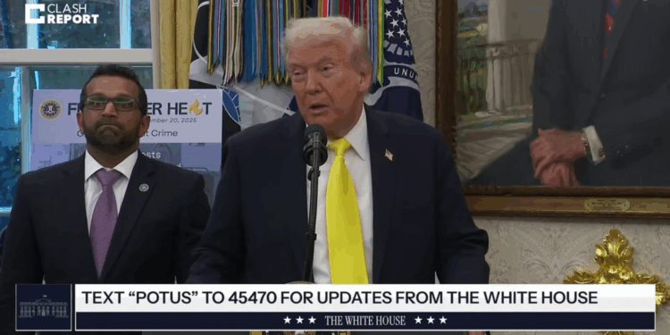 Трамп заявив, що буде говорити з Зеленським про наступ і закликав Путіна зупинитися