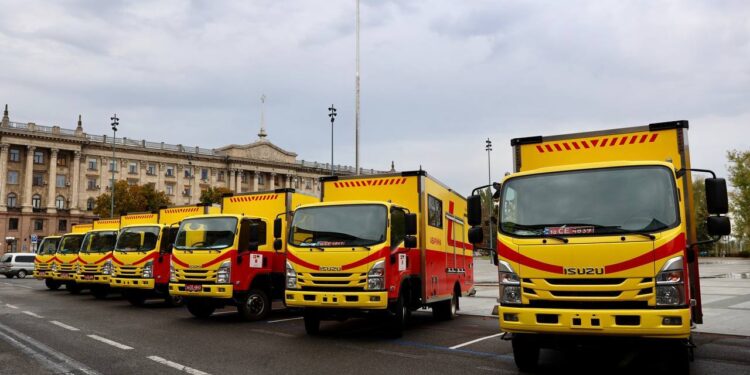 Данія передала 10 аварійно-ремонтних автомобілів для Миколаївщини (ФОТО)
