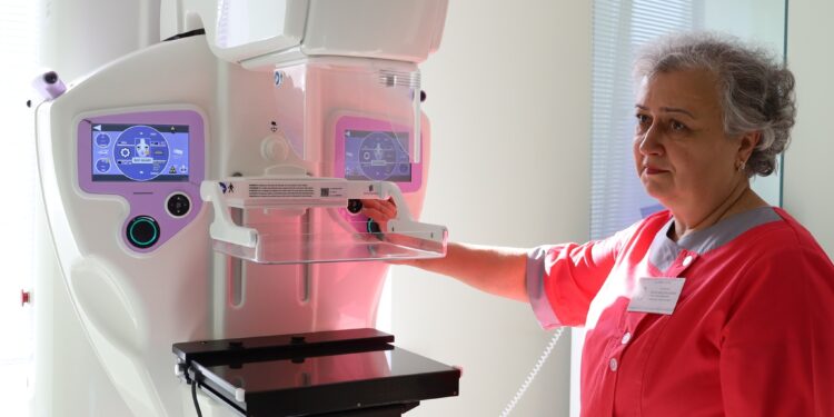 У Миколаєві запрацював Центр діагностики молочної залози із сучасним мамографом