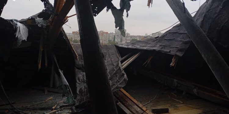 Росіяни вдарили по пологовому будинку в Сумах (ФОТО, ВІДЕО)