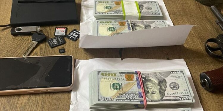 Прокурор ОГП та адвокати підбурювали до хабаря у розмірі $3,5 млн. за закриття справи (ФОТО)