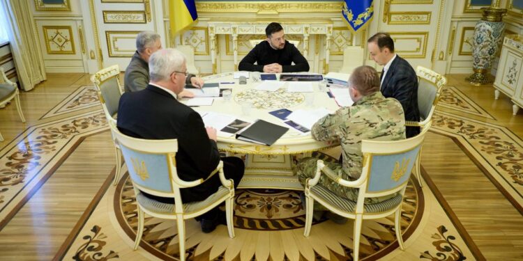 Про санкції та далекобійні удари по росії – Зеленський провів нараду (ФОТО)
