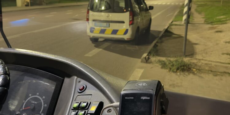 У Миколаєві група п’яних молодиків побила водія комунального автобусу – за те, що вступився за пасажирів