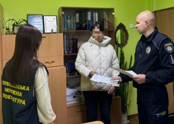 На Миколаївщині жінка через соцмережі виправдовувала збройну агресію рф, їй загрожує до 8 років ув’язнення