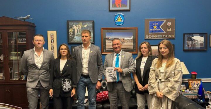 В Лос-Анжелесі відбулася презентація книги колишнього військополоненого Олексія Анулі