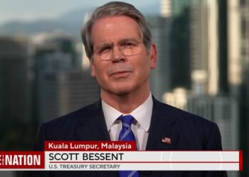 Міністр фінансів США Бессент назвав спецпосланця Путіна Дмитрієва пропагандистом, який бреше про санкції (ВІДЕО)