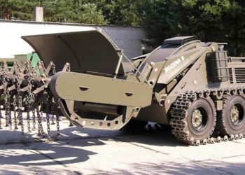 Україна отримає від Словаччини 5 машин для розмінування (ФОТО, ВІДЕО)