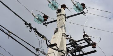 «Миколаївобленерго» проклало 25 км нових електромереж 0,4 кВ та встановило 335 електроопор