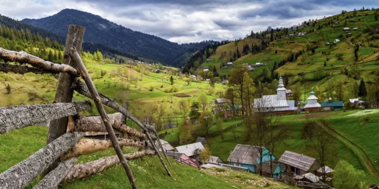 Всесвітня туристична організація внесла 2 українських села в список найкращих туристичних. Чим вони особливі