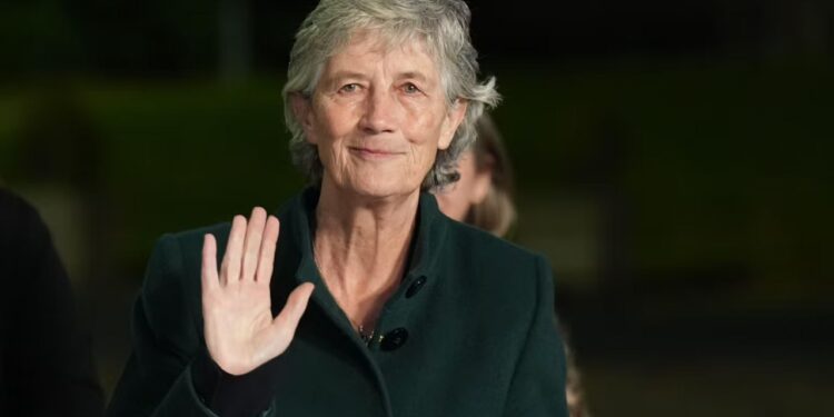 Президентом Ірландії стала 68-річна євроскептик Конноллі. Що про неї відомо