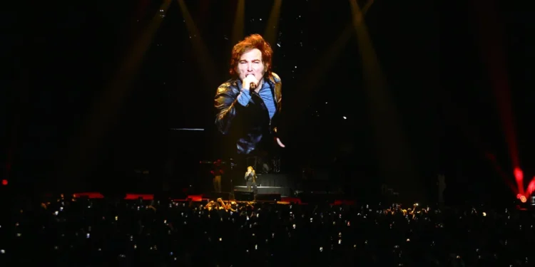 А кажуть – криза. Президент Аргентини Мілей влаштував рок-концерт – сам виконав кілька пісень (ФОТО, ВІДЕО)