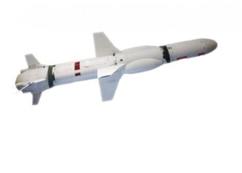 Шмигаль показав представникам НАТО оновлений “Нептун” – він тепер не тільки довгий, але й “пузатий” (ФОТО)