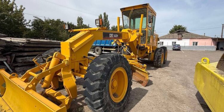 На Миколаївщині прокурори в суді вимагають визнання недійсним договору про придбання неякісного автогрейдера та повернення 2 млн грн