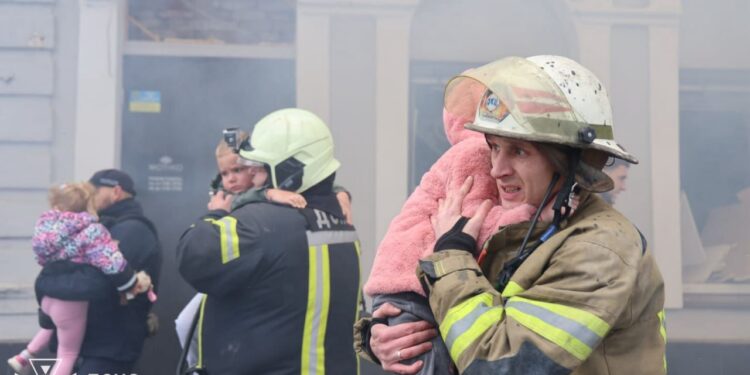 Це плювок росії в обличчя кожному, – Зеленський прокоментував удар дрона по дитячому садку у Харкові (ФОТО)