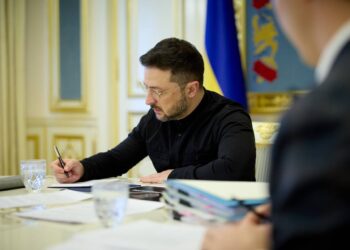 Про санкції та далекобійні удари по росії – Зеленський провів нараду (ФОТО)