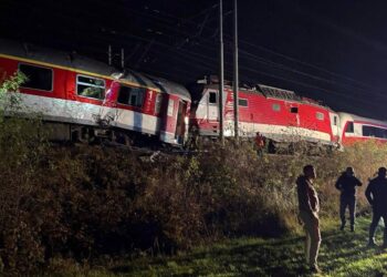 У Словаччині зіткнулися пасажирські поїзди – багато постраждалих (ФОТО)