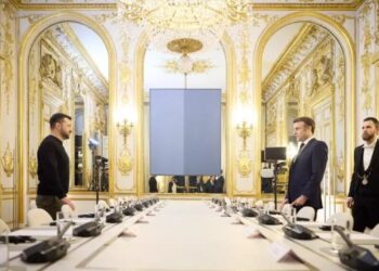 Емманюель Макрон прийме Володимира Зеленського в Парижі 17 листопада – про що говоритимуть