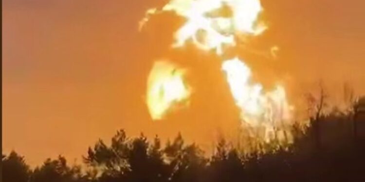 У РФ вибухнув газопровід (ВІДЕО)
