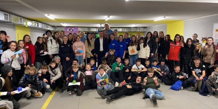 Об’єдналися 10 організацій, аби влаштувати для 110 миколаївських школярів свято у День захисту дітей (ФОТО)