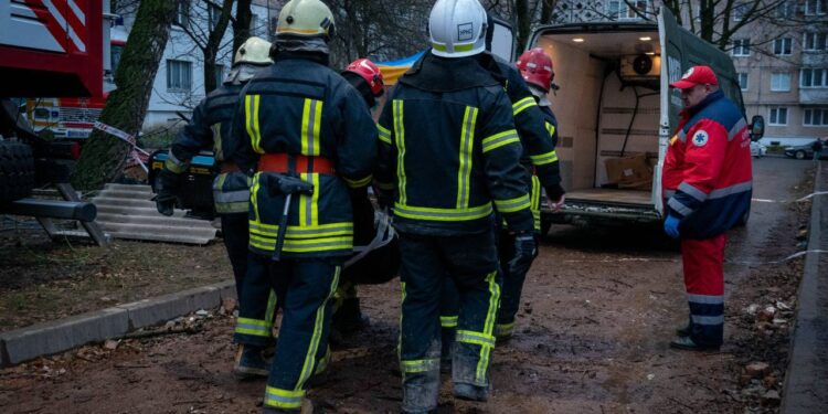 Кількість загиблих у Тернополі на місці ракетного удару зросла до 33-х (ФОТО)