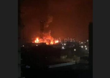 У Новоросійську внаслідок нічної атаки уражений нафтотермінал та десантний корабель на базі ВМС (ВІДЕО)