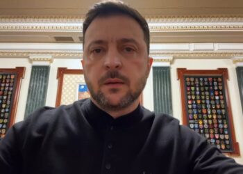 «Важливо зараз тримати внутрішню силу так, як ми всі хочемо, щоб наша сила в дипломатії спрацювала» – звернення Зеленського (ВІДЕО)