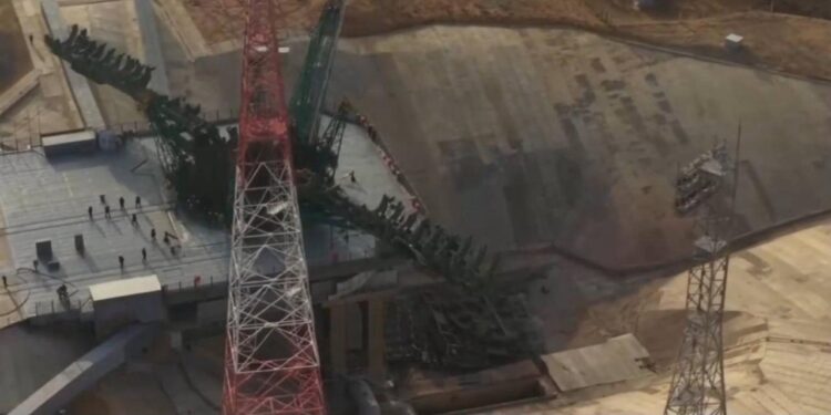 Аварія на Байконурі – РФ втратила можливість запускати людей в космос (ВІДЕО)