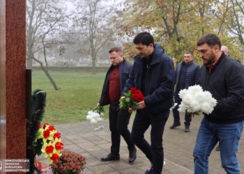 У Снігурівці на Миколаївщині відбулися урочистості з нагоди третьої річниці звільнення від рашистів (ФОТО)