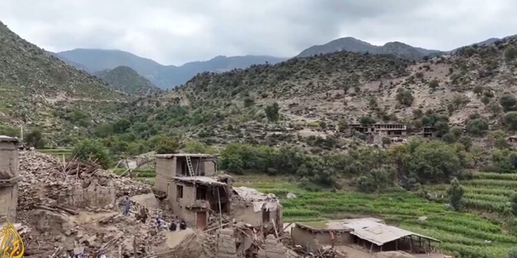 Черговий потужний землетрус стався в Афганістані – є загиблі, багато поранених (ФОТО)