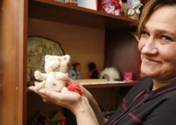 російську психологиню, у якої «під опікою» є діти з Маріуполя, звинувачують у торгівлі дітьми – вона заарештована, – росмедіа