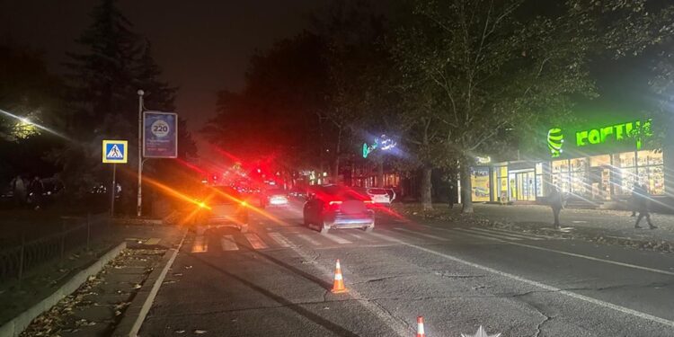 У Миколаєві на пішохідному переході збили 26-річного чоловіка – поліція шукає свідків (ФОТО)