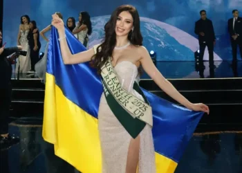 Українка Марія Желяскова здобула титул “Віце Міс Земля 2025”: що про неї відомо (ФОТО)