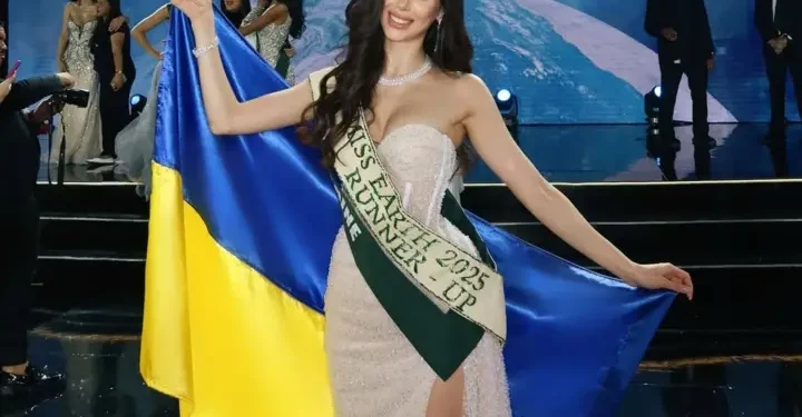Українка Марія Желяскова здобула титул “Віце Міс Земля 2025”: що про неї відомо (ФОТО)