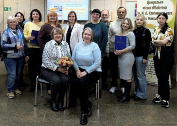 Чергова виставка циклу «Пори року» відкрилася в Миколаєві – «Примхливий листопад» (ФОТО)