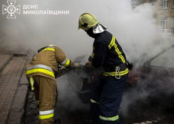 На Миколаївщині горіли житло і авто (ФОТО)