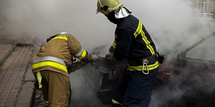 На Миколаївщині горіли житло і авто (ФОТО)