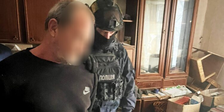 На Миколаївщині викрили ділера канабісу (ФОТО)