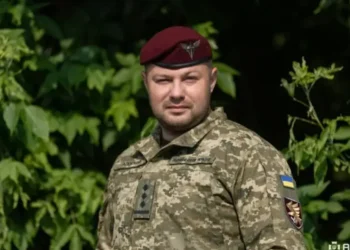 “Там хлопці до останнього борються, а тут в когось інші цінності вже, – командувач ДШВ Олег Апостол  застеріг від політичних амбіцій та ігор у тилу (ВІДЕО)