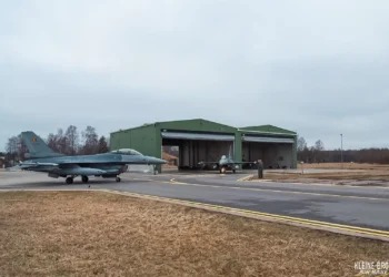 В Бельгії над авіабазою, де зберігаються ядерні бомби США, засікли дрони
