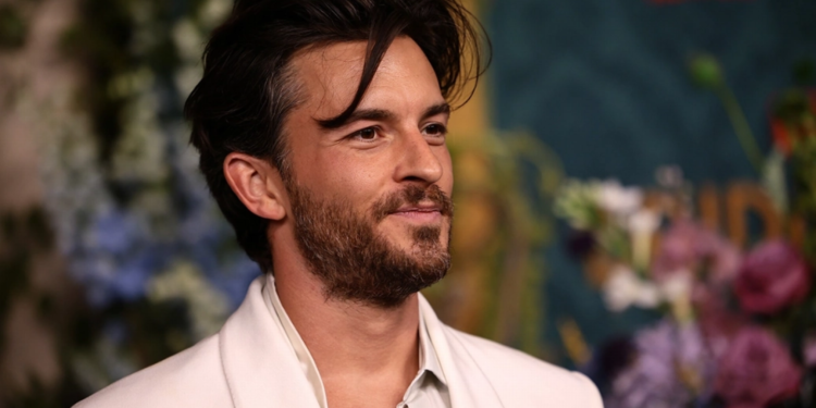 Найсексуальнішим чоловіком року став відвертий гей Джонатан Бейлі