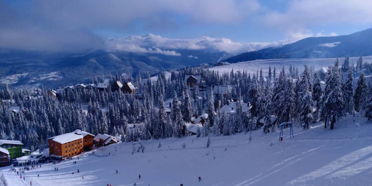 Високогірний курортний комплекс “Драгобрат” виставлений на продаж. Раніше було дорожче (ФОТО)