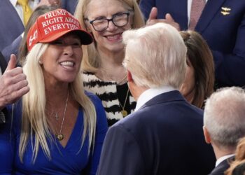 Уже не подружка. Трамп відкликав підтримку конгресменки Тейлор Грін. Вона стверджує – через Епштейна