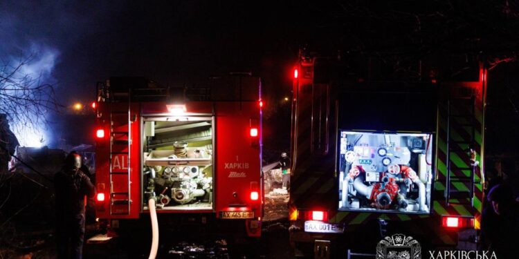 Росія завдала 16 ударів по Харкову, зруйновані будинки, є жертви (ФОТО, ВІДЕО)