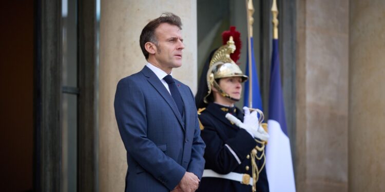 Макрон вважає, що війна закінчиться до 2027-го (ВІДЕО)