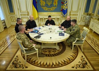 Найбільші втрати росіян в жовтні, своє виробництво БпЛА, майбутня зима, захист міст від російських дронів та гіпотетична зустріч Трампа з путіним – про що на брифінгу сказав Зеленський