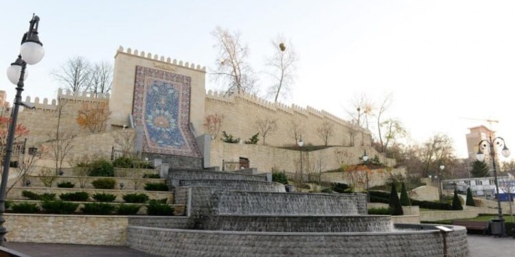 МЗС Азербайджану висловило протест РФ через ракетний обстріл посольства у Києві